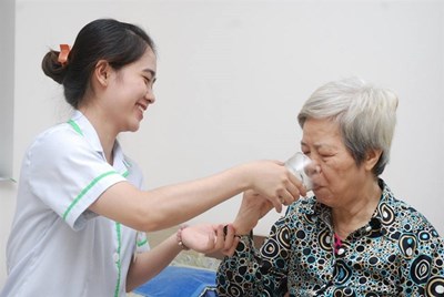 Thuê Người Chăm Bệnh Nhân Tại Nhà Hà Nội – Tận Tâm